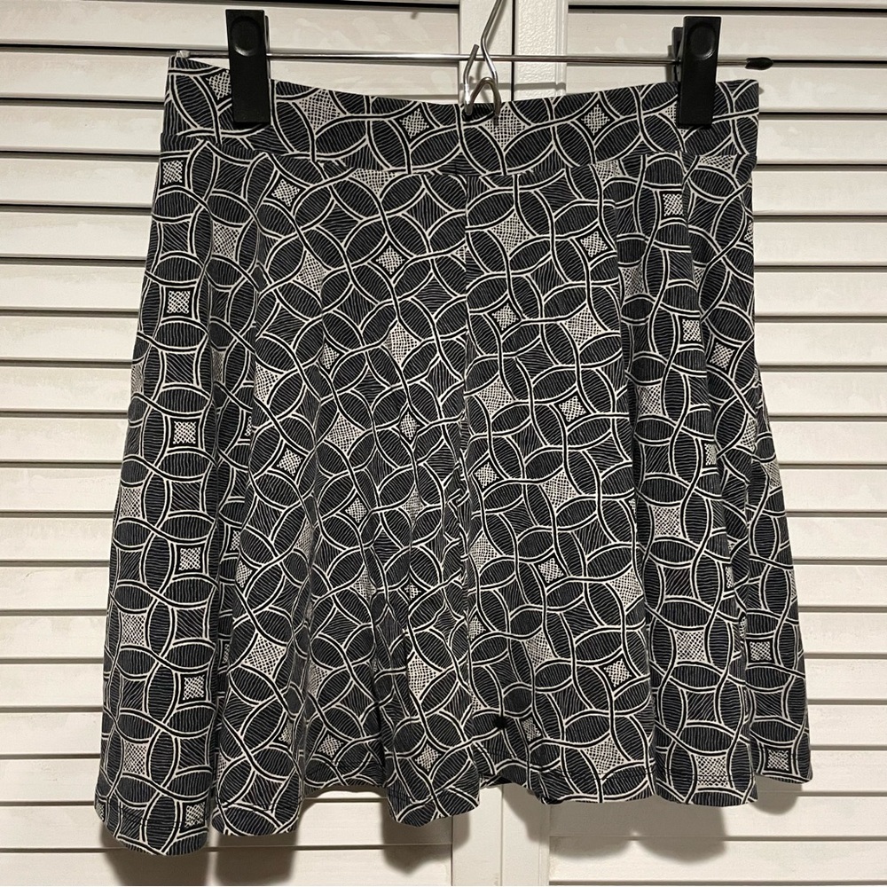 SO patterned mini skirt